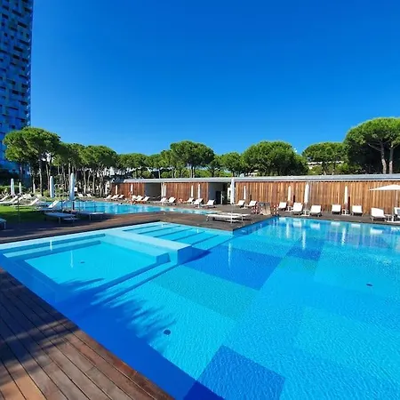 Merville Family リド・ディ・イエゾロ