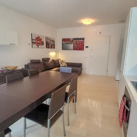 アパート Merville Family リド・ディ・イエゾロ